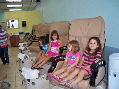 "Girls Day Out At The Beauty Shop"