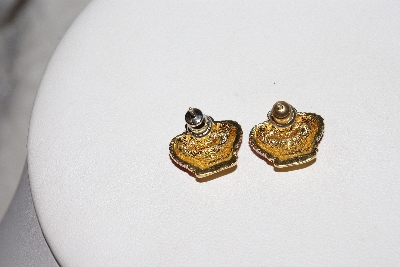 +MBAMG #79-215  "Vintage Avon Enameled Crown Earrings"