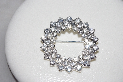 +MBAMG #11-1072  "Crystal Rhinestone Pin"