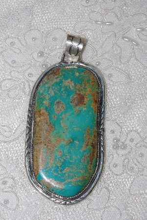 +MBATQ #2-069  "Artist "J"  Signed Green Turquoise Pendant"