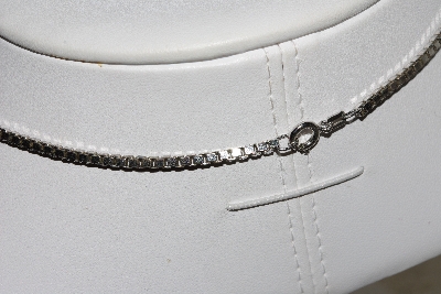 +MBATQ #3-337  "18" Sterling Box Chain"
