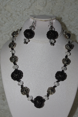 +MBAHB #27-105  "One Of A Kind Crystal,Silver & Black Bead Necklace & Earring Set"