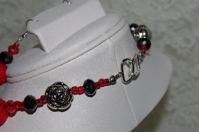 +MBAHB #27-116  "One Of A Kind Red & Black Bead Necklace & Earring Set"
