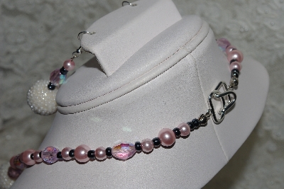 +MBAHB #27-131  "One Of A Kind Pink & White Bead Necklace & Earring Set"