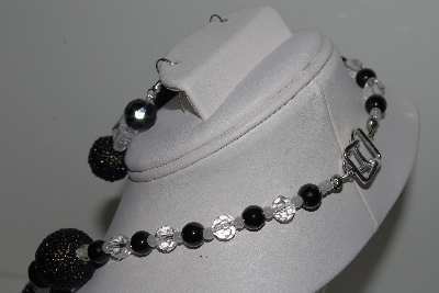 +MBAHB #003-161  "One Of A Kind Black Bead & Crystal Butterfly Necklace & Earring Set"