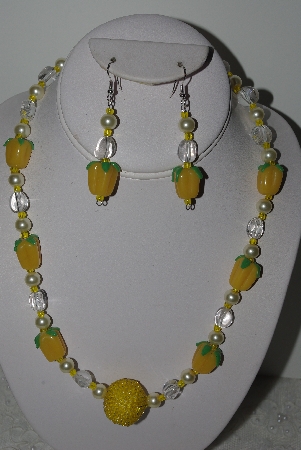 +MBAHB #003-323  "One Of A Kind Crystal Quartz, Yellow Bead Pepper Necklace & Earring Set"