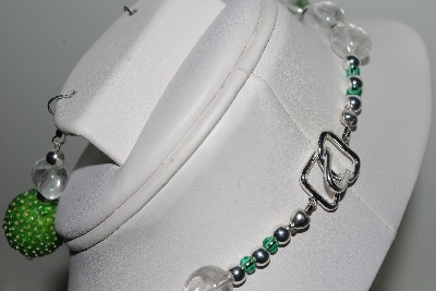 +MBAHB #003-275  "One Of A Kind Green Bead & Gemstone Necklace & Earring Set"