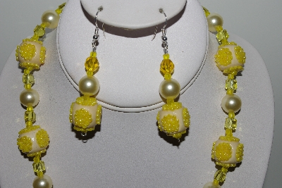 +MBAHB #003-290  "One Of A Kind Yellow Bead Necklace & Earring Set"