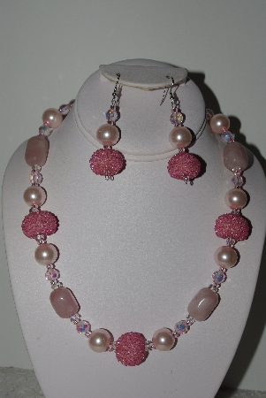 +MBAHB #009-198  "One Of A Kind Pink Bead Necklace & Earring Set"