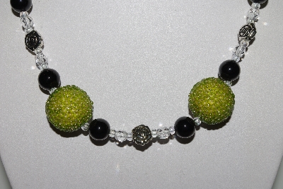+MBAHB #009-070  "One Of A Kind Green & Black Bead Necklace & Earring Set"