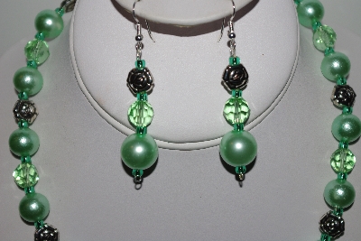 +MBAHB #013-205  One Of A Kind Green Shell Pearl & Bead Necklace & Earring Set"