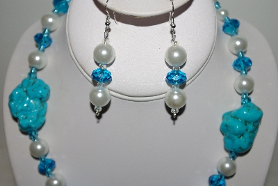 +MBAHB #013-072  "One Of A Kind Blue & White Bead Necklace & Earring Set"