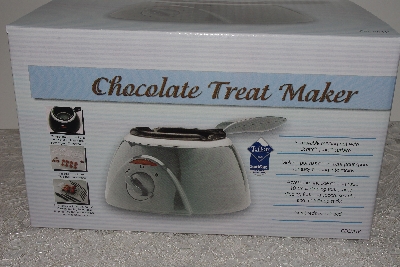 +MBAMG #003-281    "Cooks Essentials Electric Chocolate Treat Maker With Accessories"