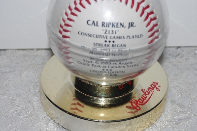 +MBAMG #003-116  "Cal Ripken Jr. 2131 Limited Edition Foto Baseball"