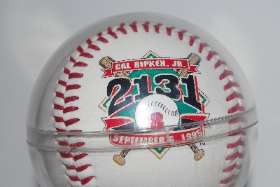 +MBAMG #003-116  "Cal Ripken Jr. 2131 Limited Edition Foto Baseball"