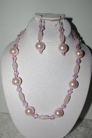 +MBAMG #018-084  "Fancy Pink Bead Necklace & Earring Set"