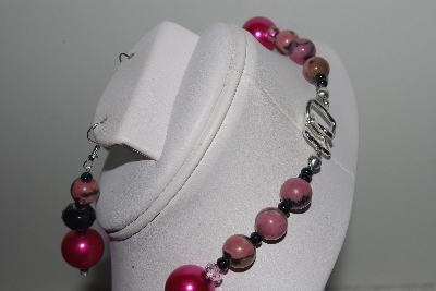 +MBAMG #018-049  "One Of A Kind Pink & Black Bead Necklace & Earring Set"