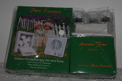+MBAMG #019-107    "Pure Essence Vinyl Gift Pack"