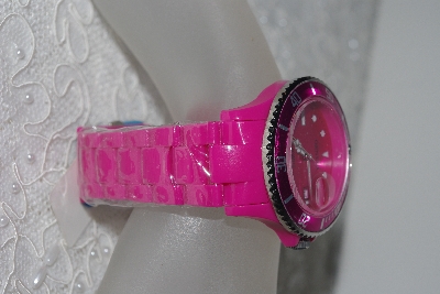 +MBAMG #019-004   "Pink Acrylic Toy Style Geneva Ladies Watch"