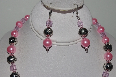 +MBAMG #019-250  "One Of A Kind Pink Bead Necklace & Earring Set"