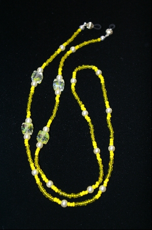 +MBA #466  "Square Cut Clear & Yellow Glass Beads"