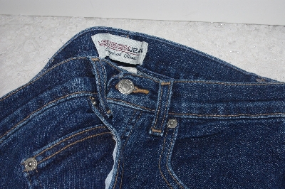 +MBAMG #T06-093   "Size 6/ 34" Long  "2004   "London "Slim" Jeans"