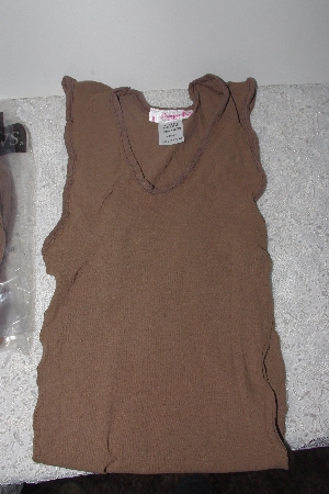 +MBAMG #T06-001   "Shape FX By Newport News Set Of 3 Sheer Tanks"