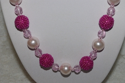 +MBAHB #24-073  "One Of A Kind Pink Bead Necklace & Earring Set"