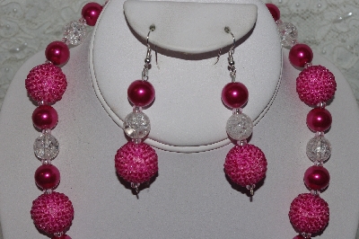 +MBAHB #24-163  "One Of A Kind Clear & Pink Bead Necklace & Earring Set"