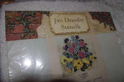 +MBAMG  #009-001  "1997 Jan Dressler 169 Floral Bouquet Stencil Kit"