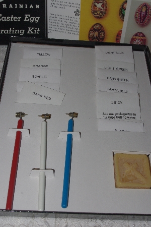 +MBAMG #009-039  "Luba's Ukrainian Easter Egg Decorating Kit