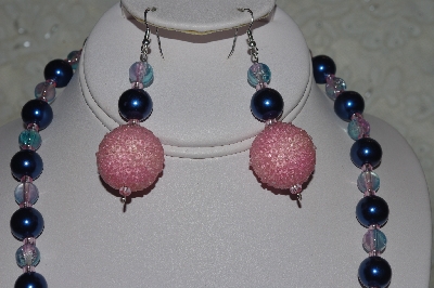 +MBAHB #31-078  "One Of A Kind Pink & Blue Bead Necklace & Earring Set"
