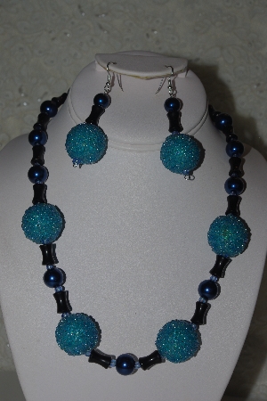 +MBAHB #31-083  "One Of A Kind Blue & Black Bead Necklace & Earring Set"