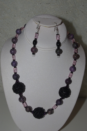 +MBAHB #31-146  "One Of A Kind Black, Purple & Pink Bead Necklace & Earring Set"