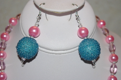 +MBAHB #32-118  "One Of A Kind Blue & Pink Necklace & Earring Set"