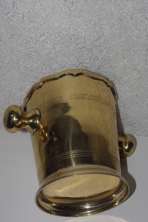 +MBAMG #099-241  "Older Large Fancy Brass Ice Bucket"