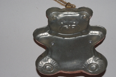 +MBAMG #099-091  "Vintage Large Copper/Lined Bear Cookie Cutter"