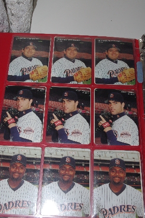+MBAMG #099-025  "Set Of 81 1995 Mothers Cookies Padres Baseball Cards"