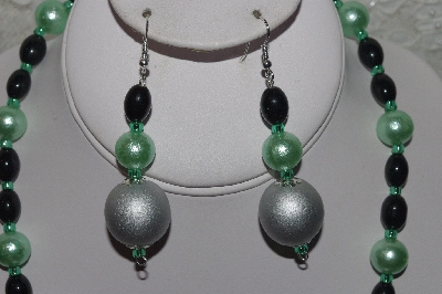 +MBAHB #00013-8476 "One Of A Kind Green, Silver & Black Bead Necklace & Earring Set"