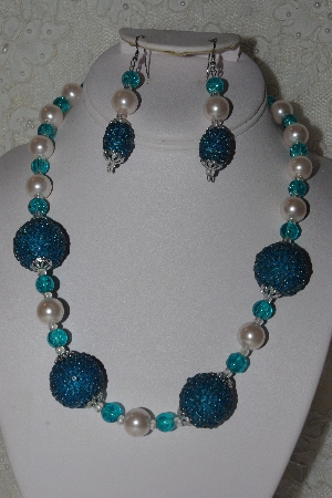 +MBAHB #00013-8506  "One Of A Kind Blue & Pale Pink Bead Necklace & Earring Set"