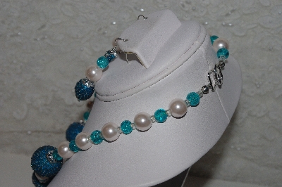 +MBAHB #00013-8506  "One Of A Kind Blue & Pale Pink Bead Necklace & Earring Set"