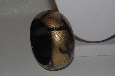 +MBAHB #00014-8824  "Teakwood  Hand Painted Snakeskin Bangle Bracelet"