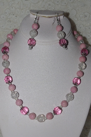 +MBAHB #00014-8677  "One Of A Kind Pink & Clear Bead Necklace & Earring Set"