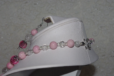 +MBAHB #00014-8677  "One Of A Kind Pink & Clear Bead Necklace & Earring Set"