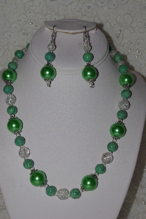 +MBAHB #00014-8772  "One Of A Kind Green & Clear Bead Necklace & Earring Set"