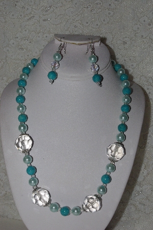 +MBAHB #00015-8986  "One Of A Kind Blue & Clear Bead Necklace & Earring Set"