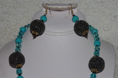+MBAHB #00015-8920  "One Of A Kind Blue & Black Bead Necklace & Earring Set"