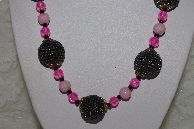 +MBAHB #00015-9017  "One Of A Kind Pink & Brwon Bead Necklace & Earring Set"