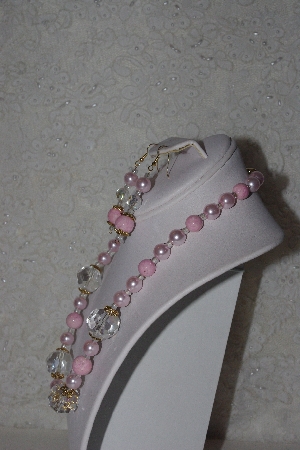+MBAHB #00015-8951  "Fancy Pink & Clear Glass Bead Necklace & Earring Set"