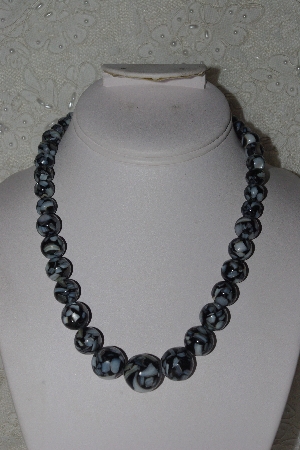 +MBAMG #00016-0095   "Black Mother Of Pearl & Resin Ball Bead Necklace & Earring Set"